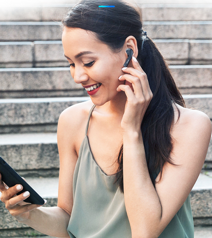 Bluetooth 5.0
Wireless Freedom Up to 10m
Enjoy your music without being tied to your device.